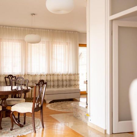 Apartamento Beautiful Duplex In Heart Of Old Town - Free Parking SJJ Exterior foto