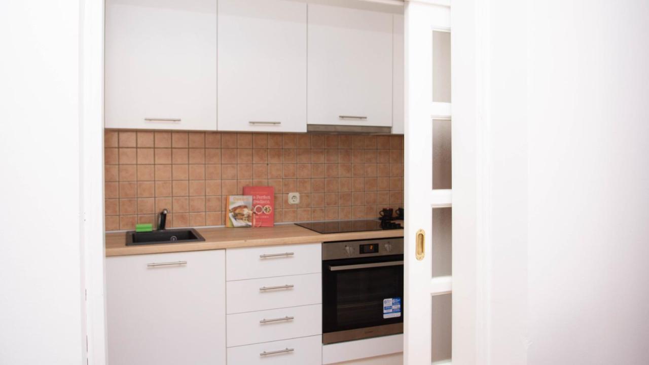 Apartamento Beautiful Duplex In Heart Of Old Town - Free Parking SJJ Exterior foto