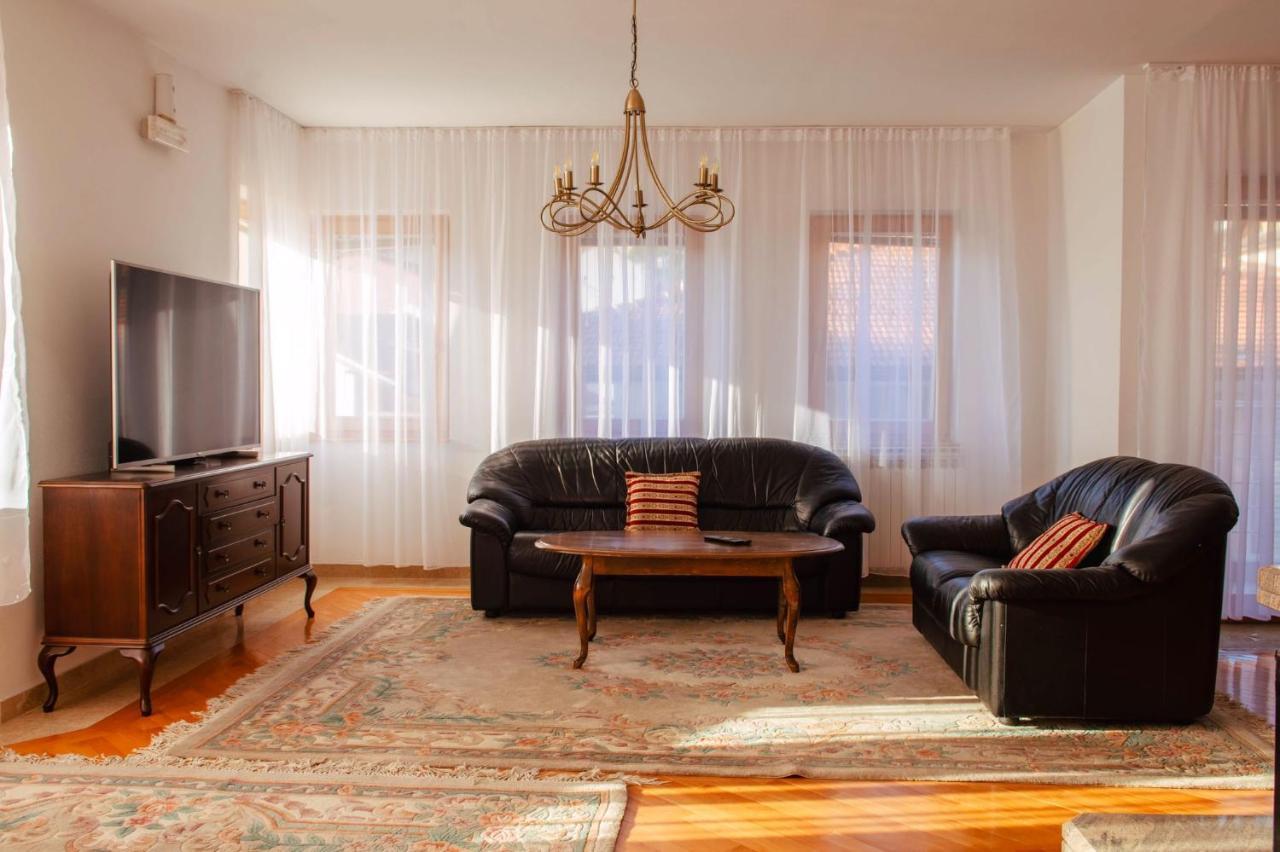Apartamento Beautiful Duplex In Heart Of Old Town - Free Parking SJJ Exterior foto