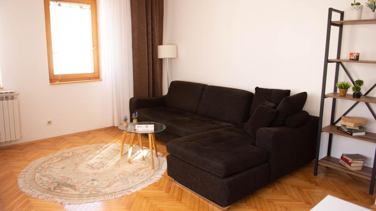 Apartamento Beautiful Duplex In Heart Of Old Town - Free Parking SJJ Exterior foto