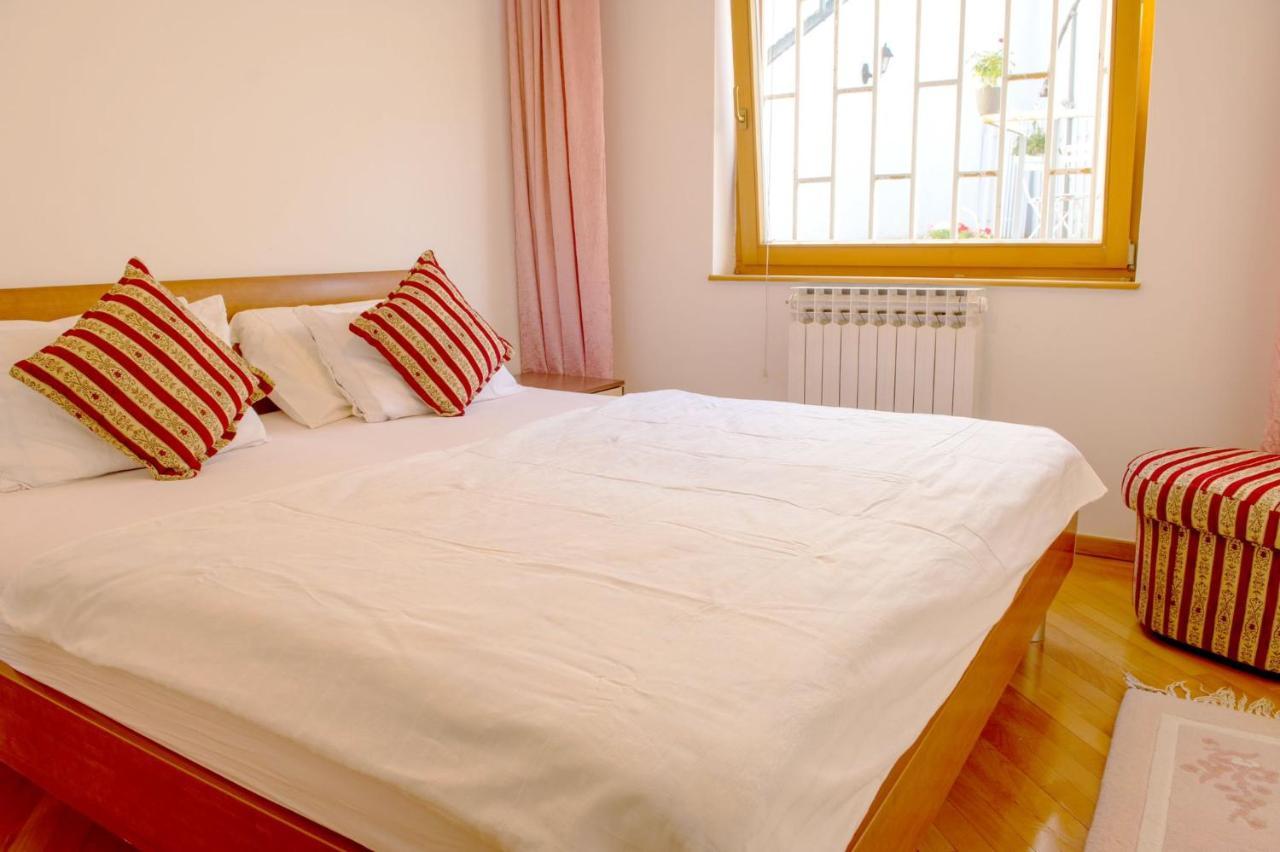 Apartamento Beautiful Duplex In Heart Of Old Town - Free Parking SJJ Exterior foto