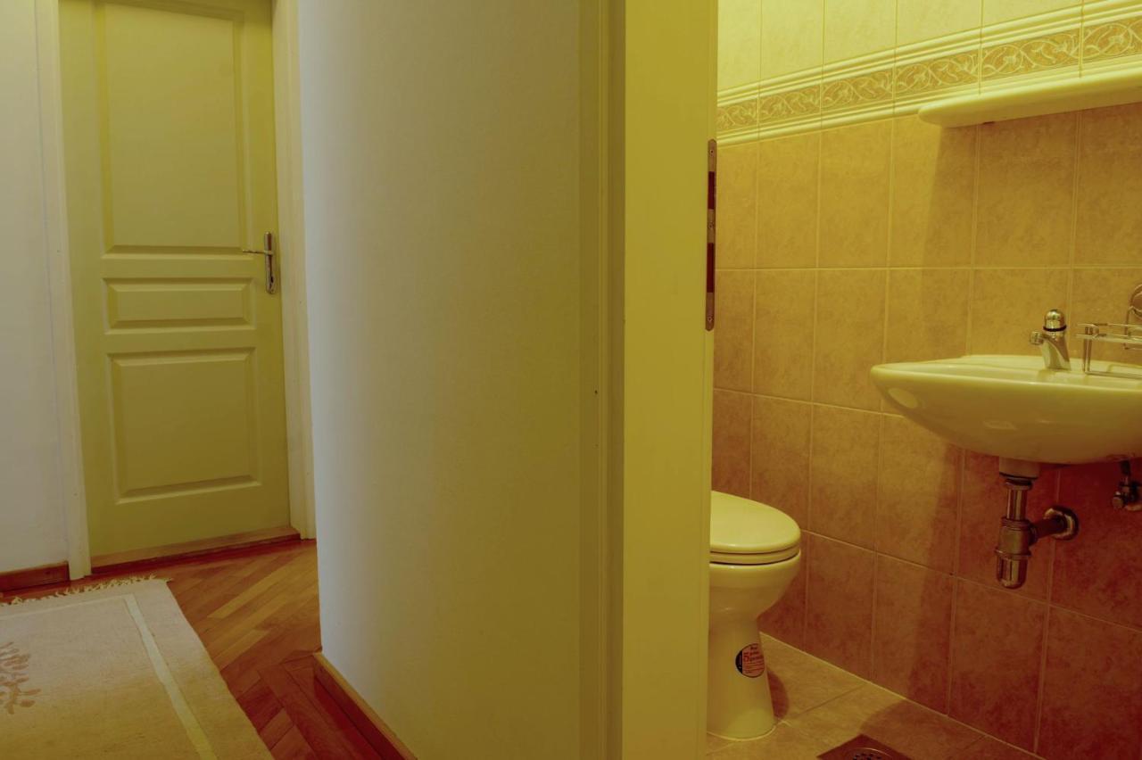 Apartamento Beautiful Duplex In Heart Of Old Town - Free Parking SJJ Exterior foto
