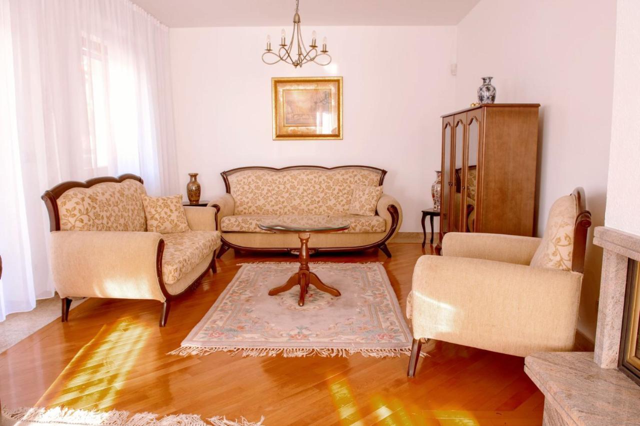 Apartamento Beautiful Duplex In Heart Of Old Town - Free Parking SJJ Exterior foto