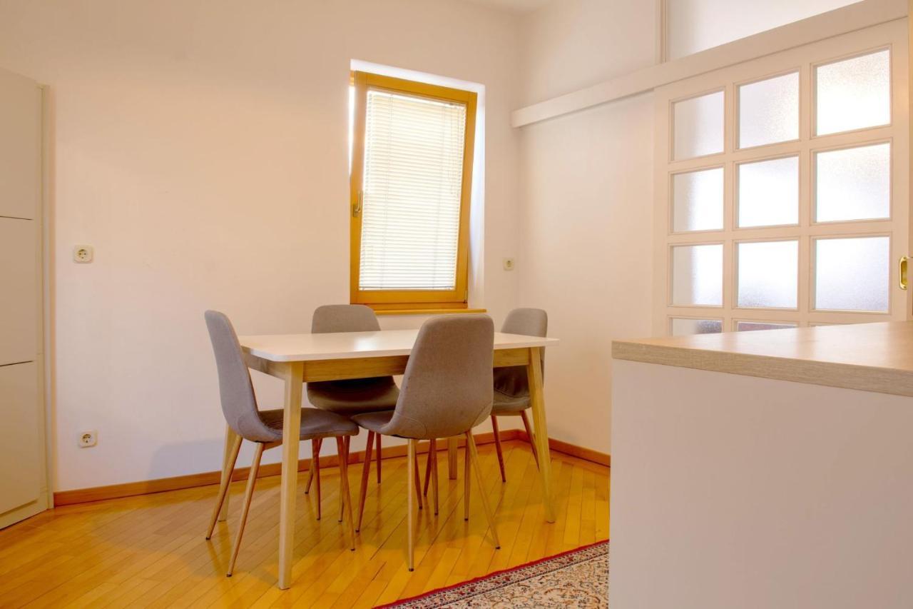 Apartamento Beautiful Duplex In Heart Of Old Town - Free Parking SJJ Exterior foto