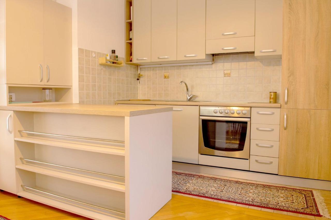 Apartamento Beautiful Duplex In Heart Of Old Town - Free Parking SJJ Exterior foto
