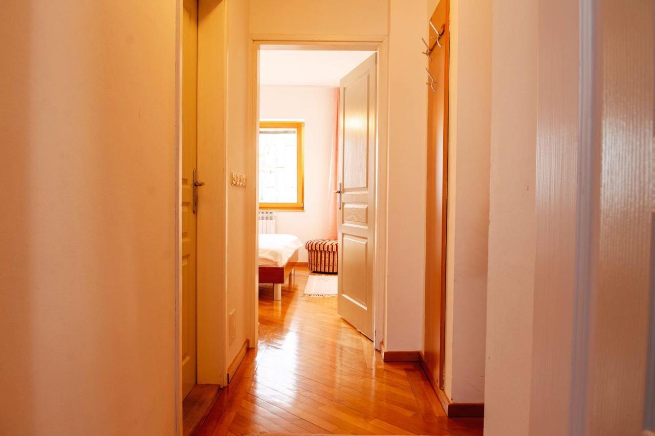 Apartamento Beautiful Duplex In Heart Of Old Town - Free Parking SJJ Exterior foto