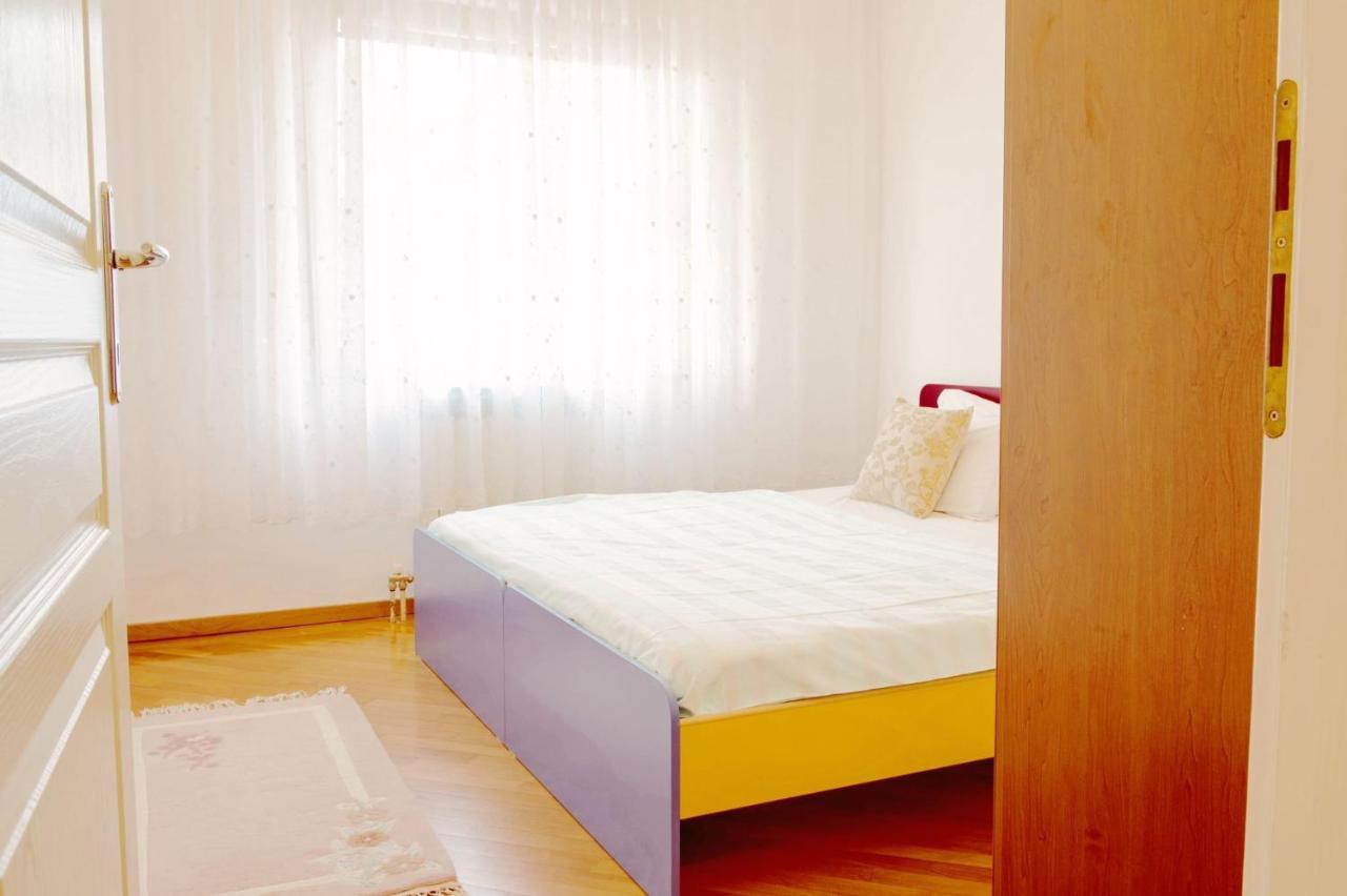 Apartamento Beautiful Duplex In Heart Of Old Town - Free Parking SJJ Exterior foto